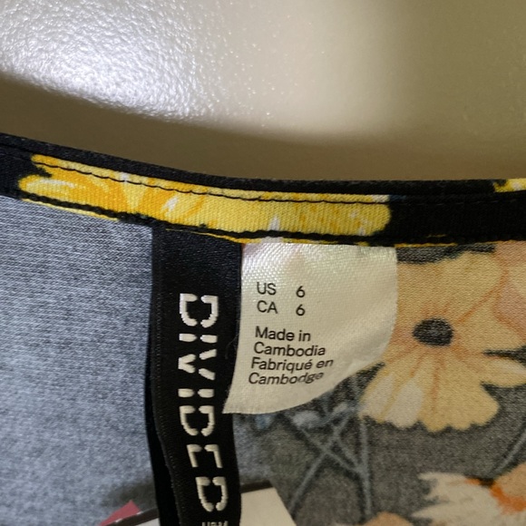 🍁 Divided size 6 Romper Black with Floral Print Long Sleeve - Picture 4 of 4